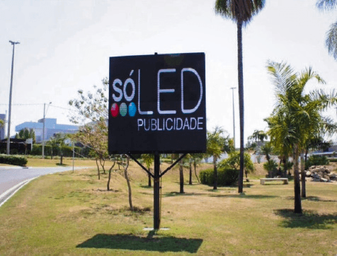 Painel na Cond. Florais do Valle